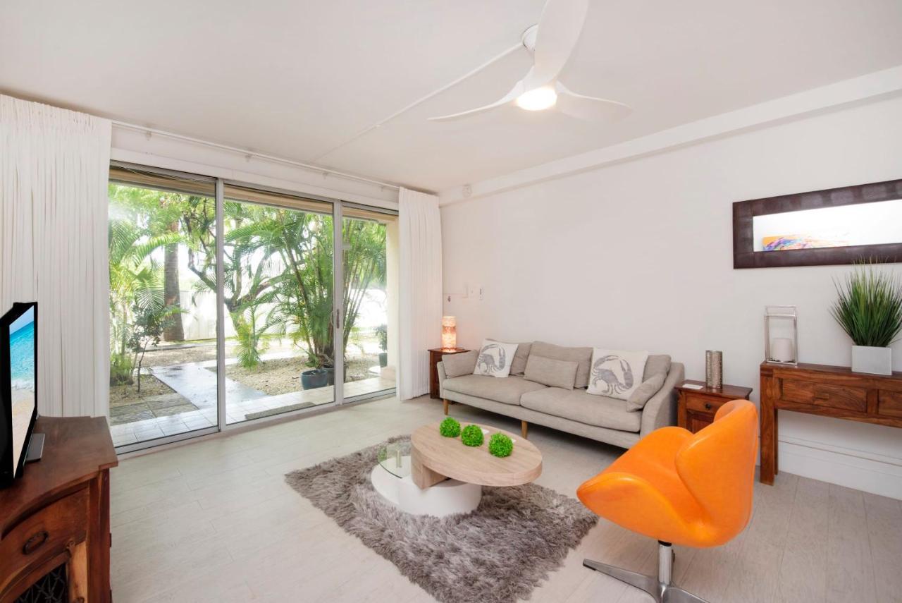 Beach Living At Island Pine Villas Blse ジョージ・タウン エクステリア 写真