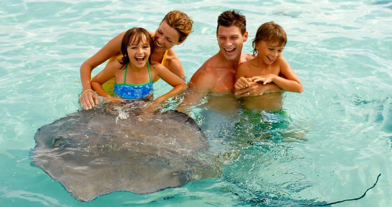 Beach Living At Island Pine Villas Blse ジョージ・タウン エクステリア 写真